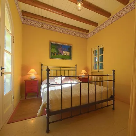 Villa Il Piazzo Sleeps 14 With Pool And Air Con