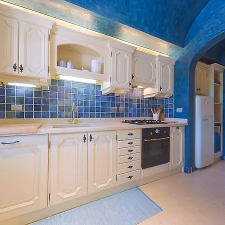 Il Piazzo Sleeps 14 With Pool And Air Con Villa Menaggio